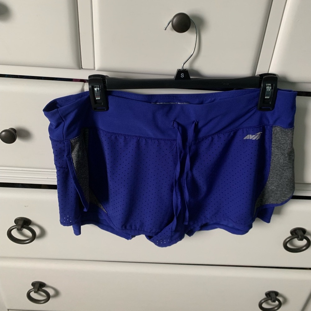 Size large blue Avia shorts!